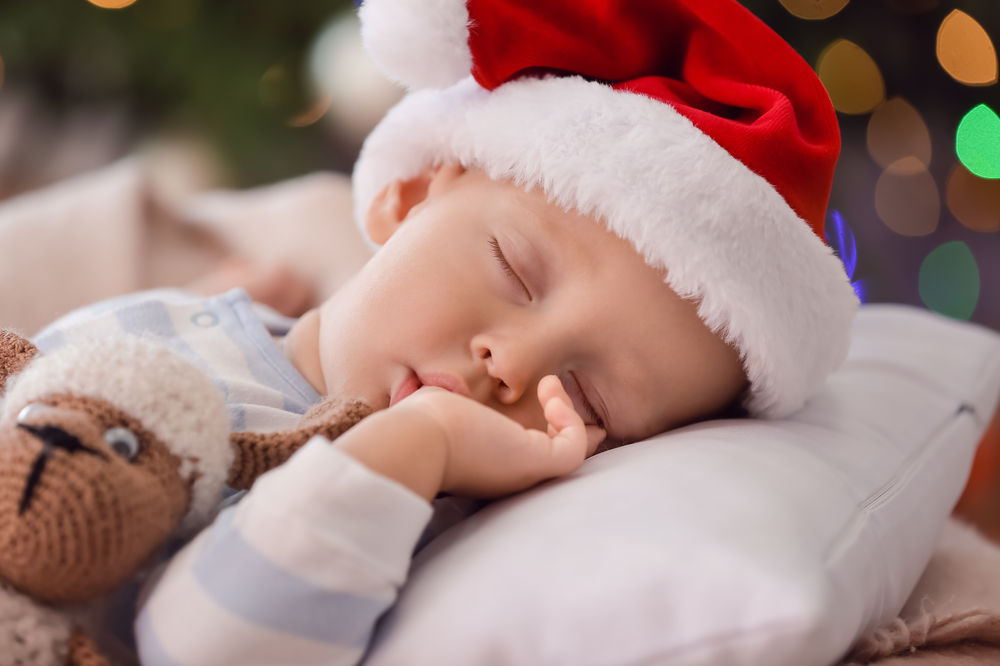 Helping your kids get to sleep on Christmas Eve (5 tips)